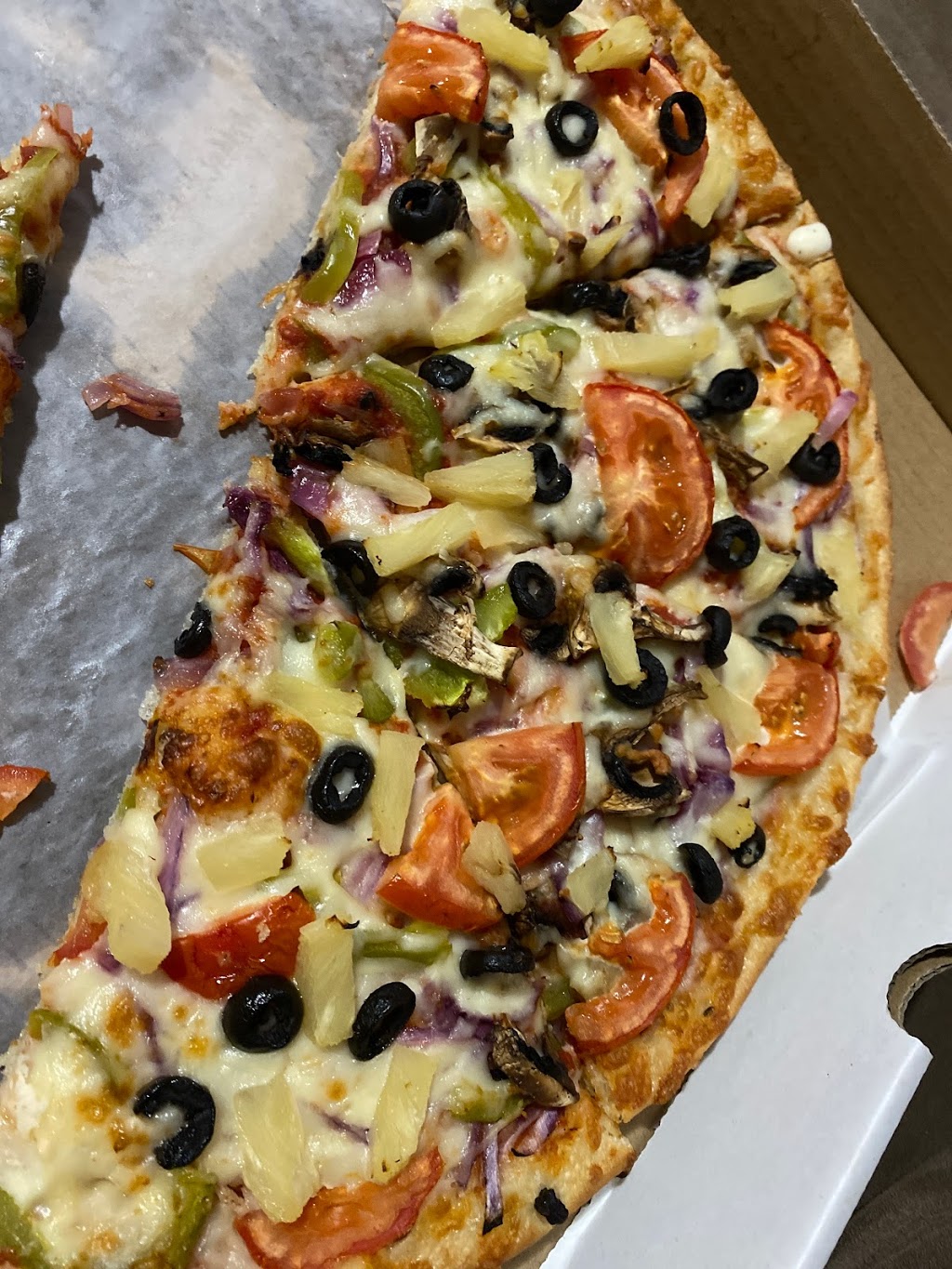 Chicago Pizza | 16033 108 Ave #406, Surrey, BC V4N 1P2, Canada | Phone: (778) 395-7078