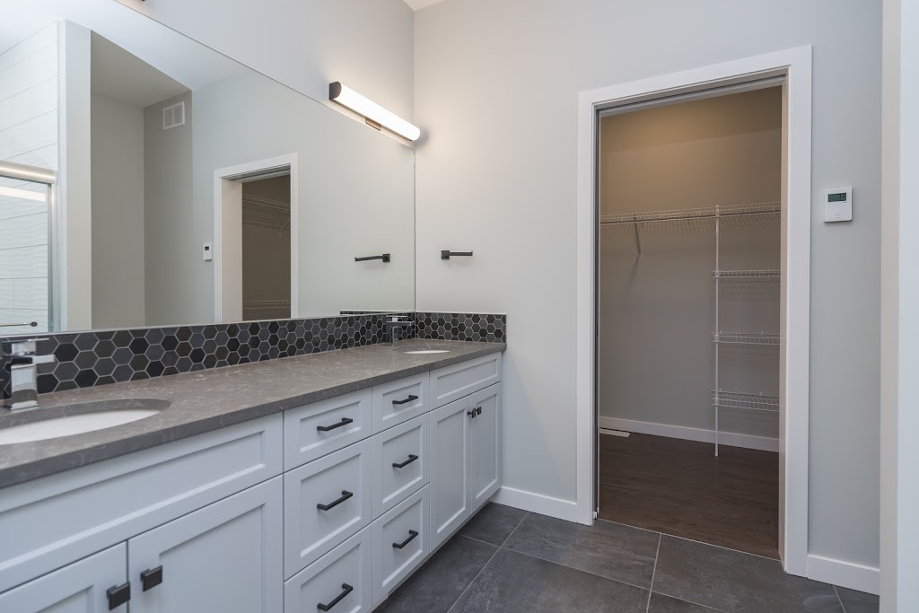 First Choice Design Centre | 1051 Kapelus Dr, 1, MB R4A 5A4, Canada | Phone: (204) 339-6547