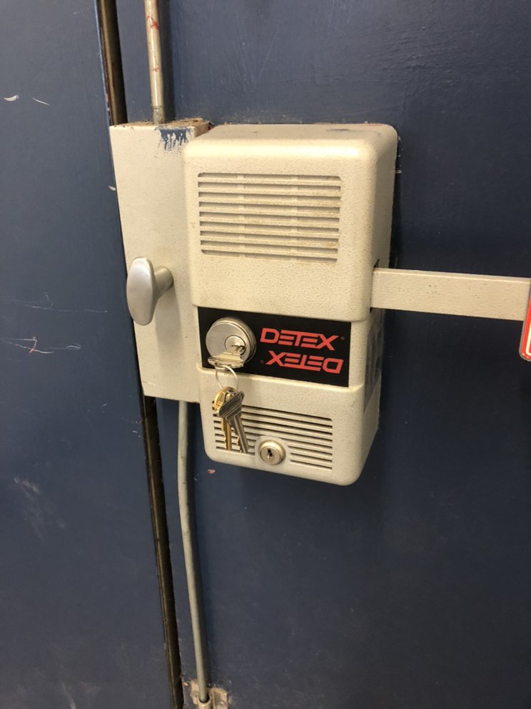 Unique Locksmith | 10 Royaledge Way, Waterdown, ON L0R 2H5, Canada | Phone: (289) 768-9443
