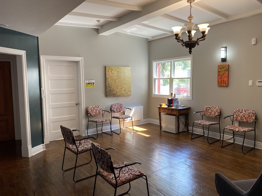 Le NaturOPat | 228 Rue Sainte-Marie, La Prairie, QC J5R 1G2, Canada | Phone: (514) 813-2583