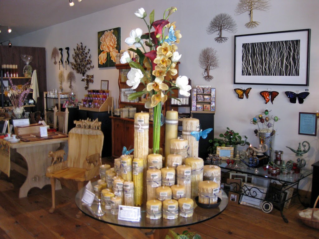 Cheeky Bee Candle Company and Gallery | 23 Main St, Warkworth, ON K0K 3K0, Canada | Phone: (705) 924-9330