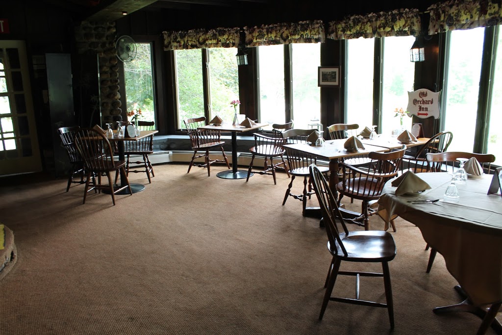 Old Orchard Inn | 2095 Blakeley Corners Rd, East Aurora, NY 14052, USA | Phone: (716) 652-4664
