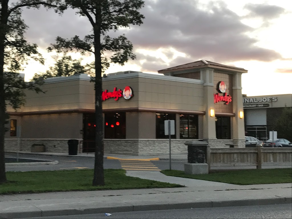 Wendys | 1230 St Marys Rd, Winnipeg, MB R2M 3V6, Canada | Phone: (204) 253-3837