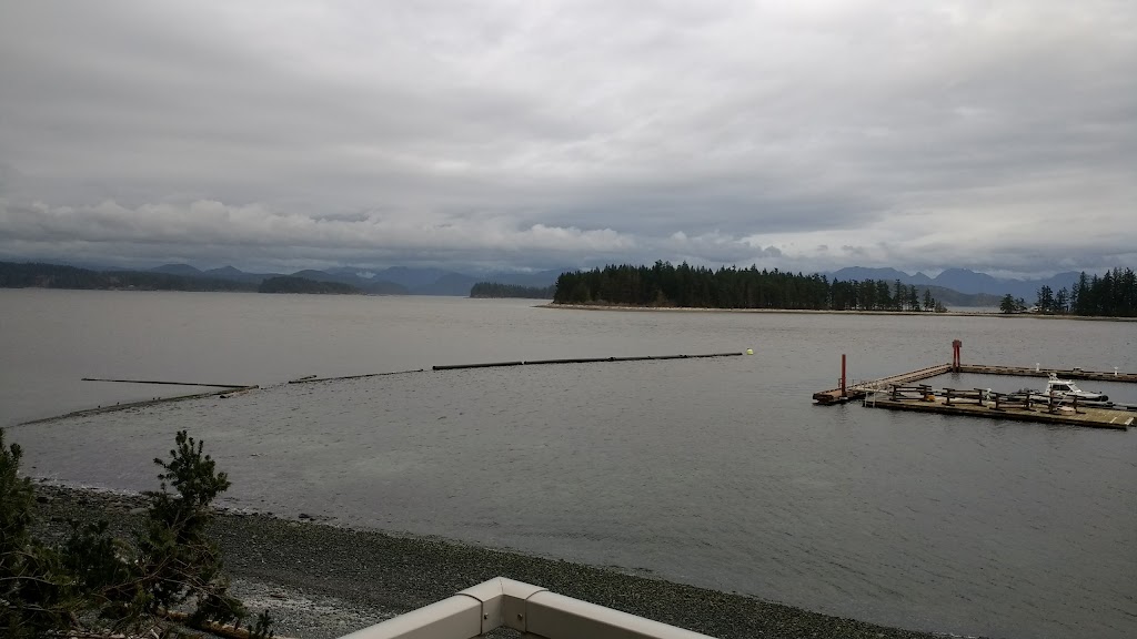 Taku Resort and Marina | 616 Taku Rd, Heriot Bay, BC V0P 1H0, Canada | Phone: (250) 285-3031