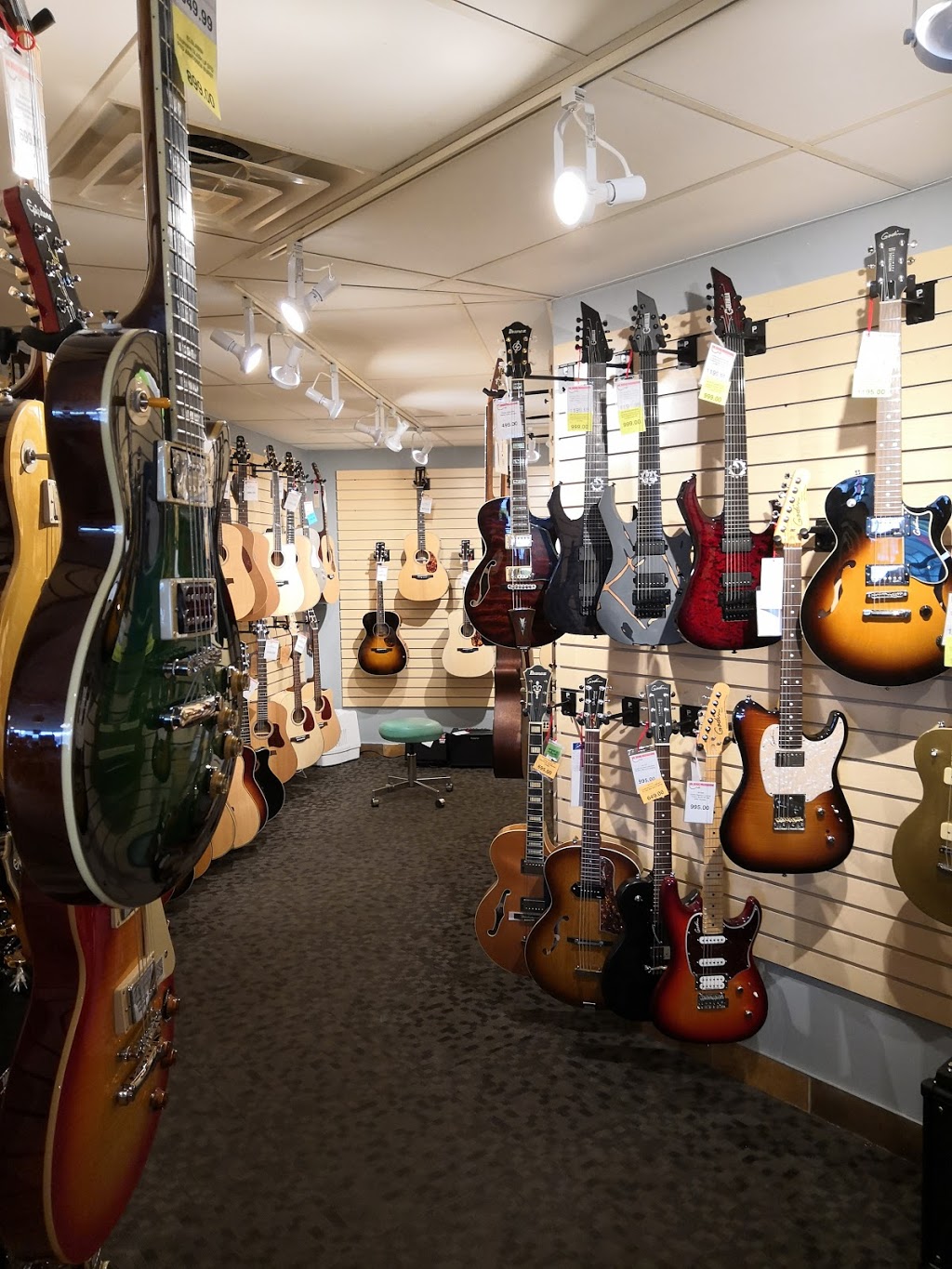 La Zone Musicale | 2226 Boulevard du Curé-Labelle, Saint-Jérôme, QC J7Y 1T5, Canada | Phone: (450) 304-0546