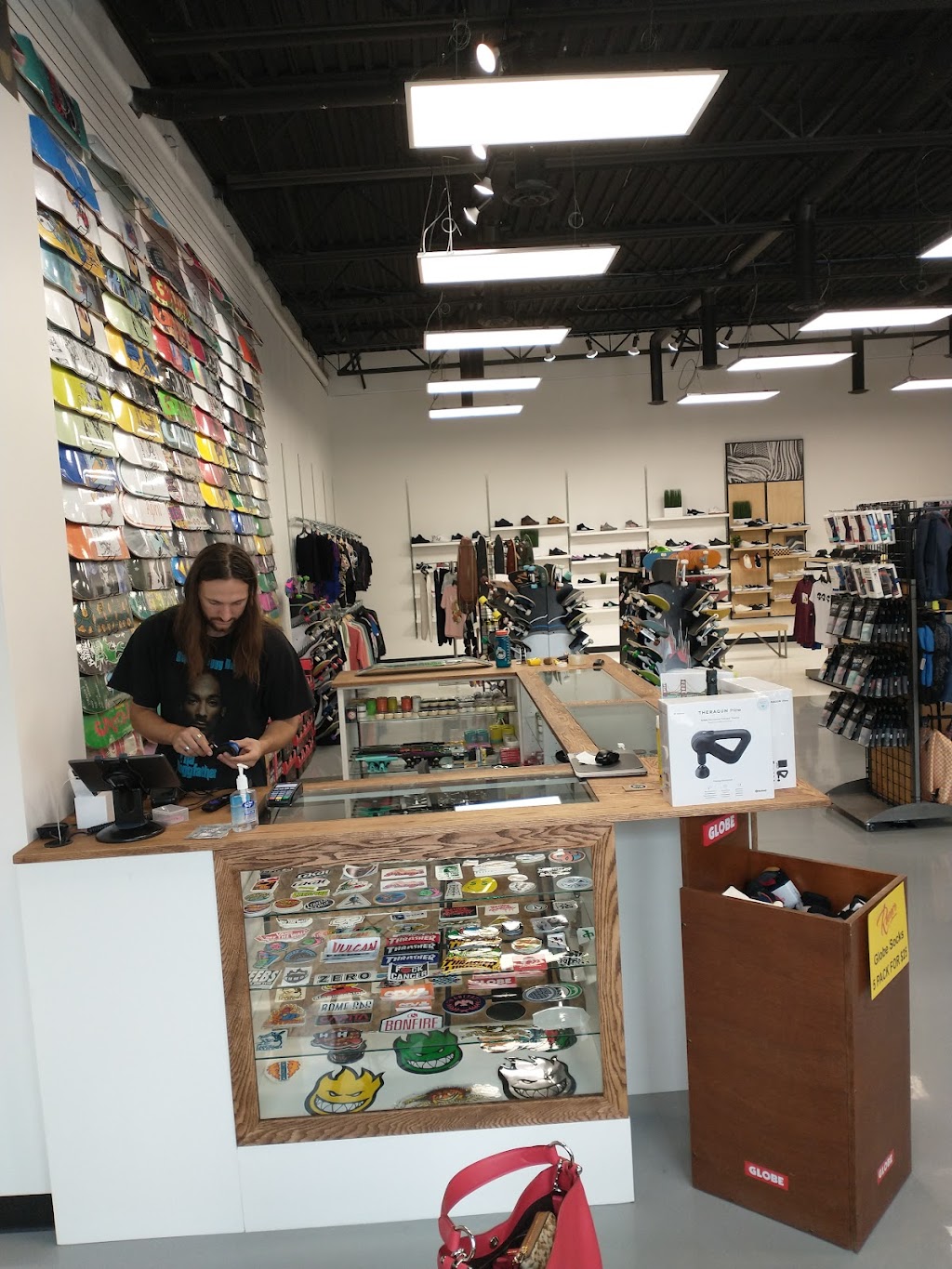 Rumor Skateboards & Snowboards Edmonton | 9914 76 Ave NW, Edmonton, AB T6E 1K7, Canada | Phone: (780) 422-0335