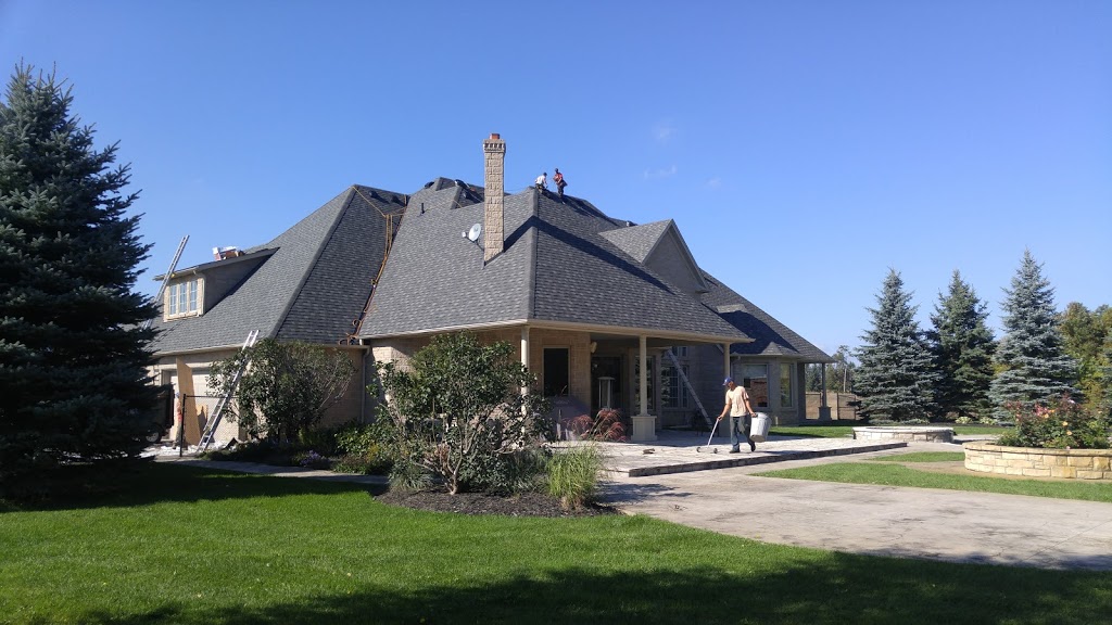 Wilsons Roofing | 1172 Stire St, Oshawa, ON L1K 0G4, Canada | Phone: (905) 723-5716