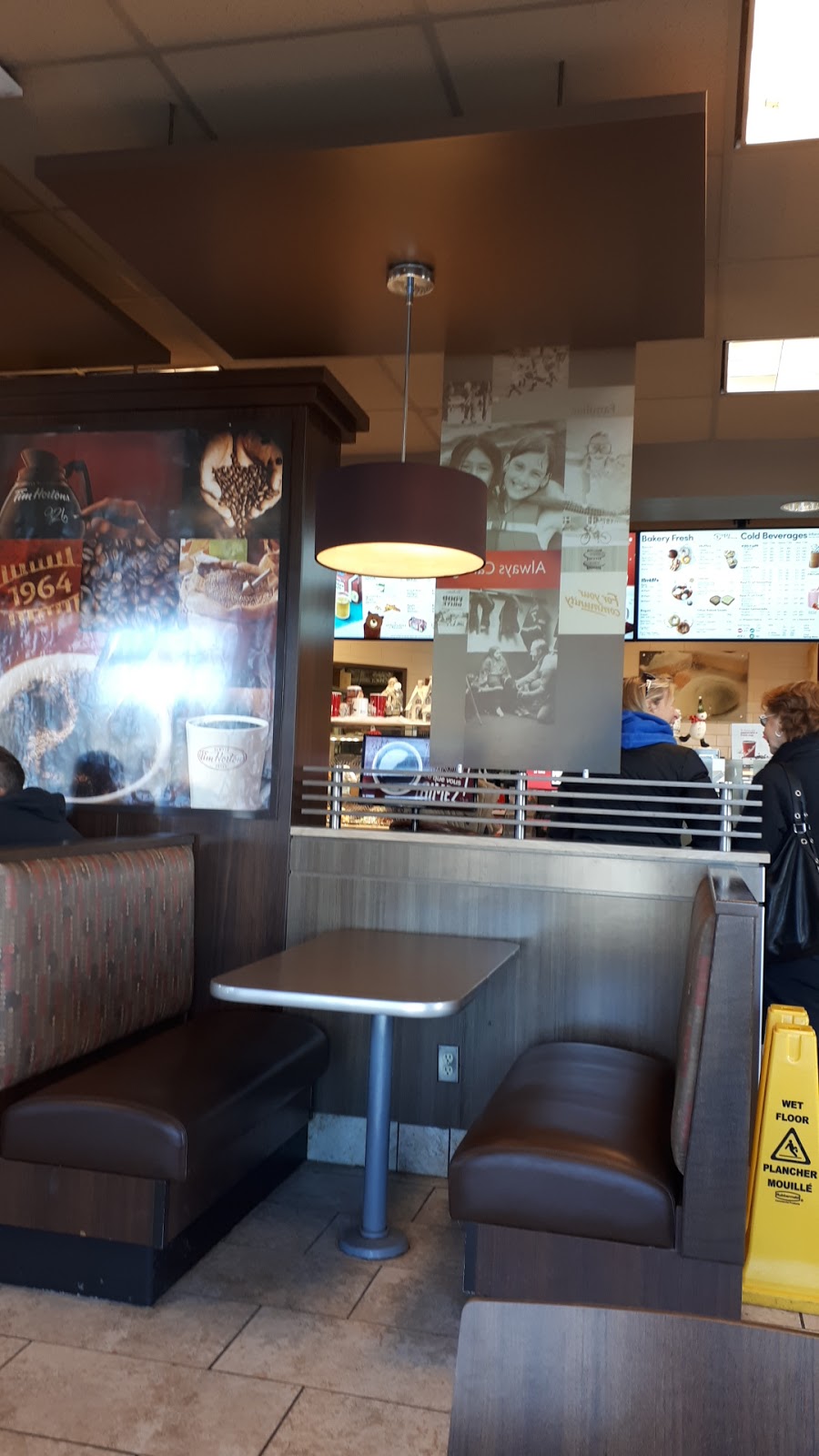 Tim Hortons | 265 Atherley Rd, Orillia, ON L3V 1N7, Canada | Phone: (705) 329-2759