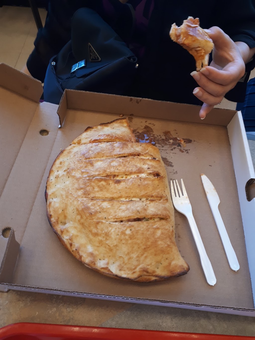 Freddies Pizza & Donair | 370 Elmwood Dr, Moncton, NB E1A 8R5, Canada | Phone: (506) 389-1111