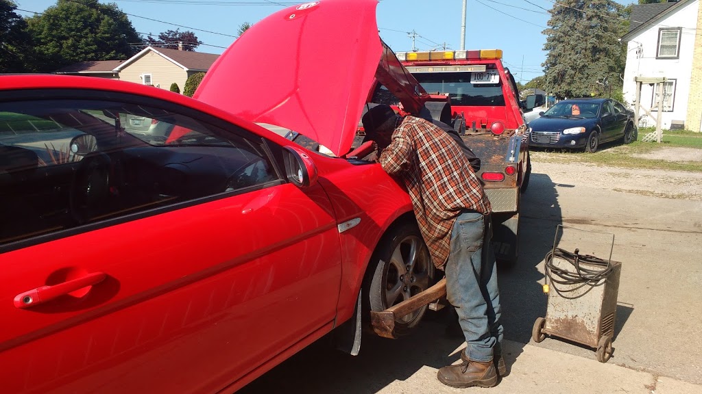 Carters West End Garage & Body Shop | 215 Huron Clinton, Central Huron, ON N0M 1L0, Canada | Phone: (519) 482-9363