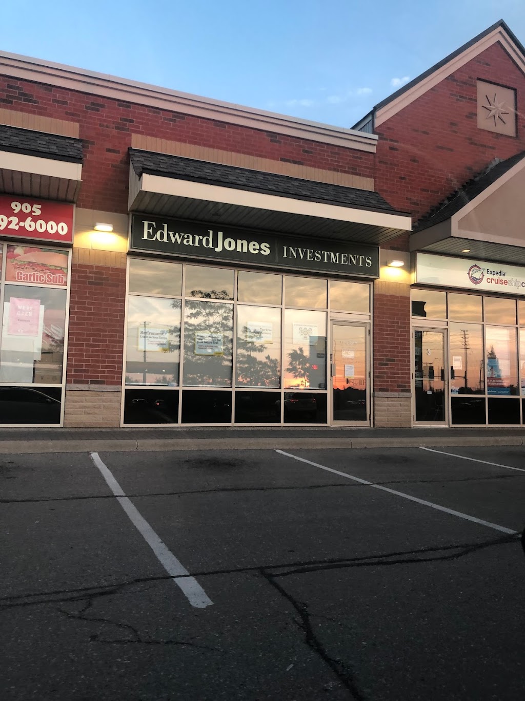 Edward Jones - Financial Advisor: Raghav Bhatnagar | 9899 Airport Rd Unit 4, Brampton, ON L6S 0A2, Canada | Phone: (905) 458-7820