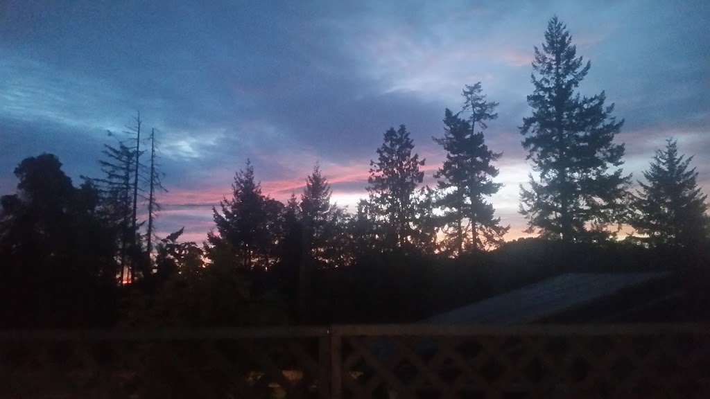 Malahat Bungalows Motel | 300 Trans-Canada Hwy, Malahat, BC V0R 2L0, Canada | Phone: (250) 478-3011