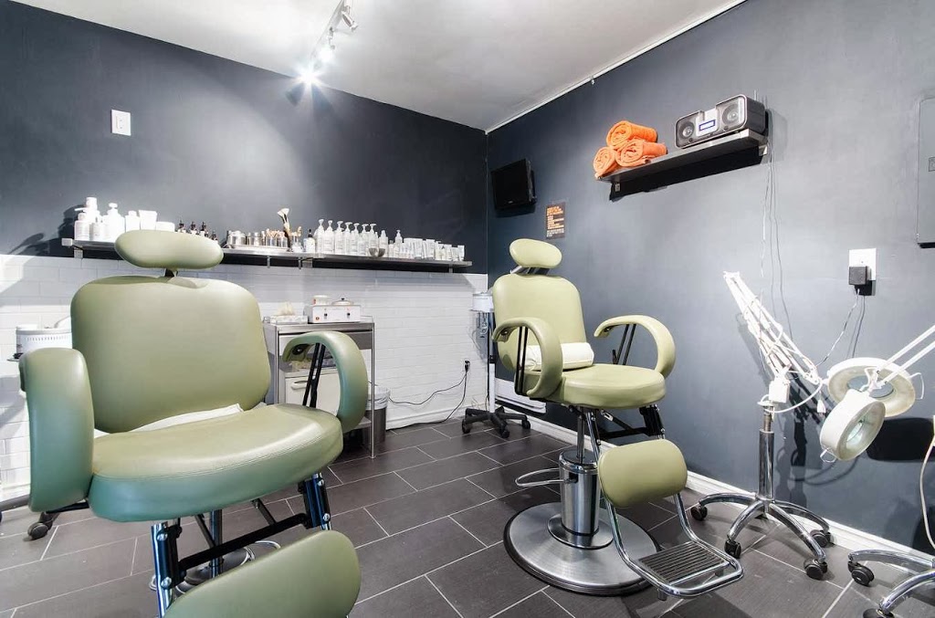 THE TEN SPOT queen west | 749 Queen St W, Toronto, ON M6J 1G1, Canada | Phone: (416) 915-1010