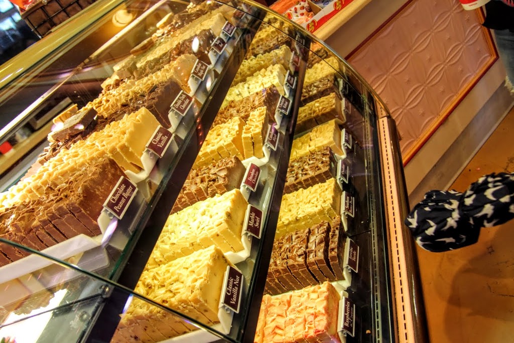 Fudge Factory | 4848 Clifton Hill, Niagara Falls, ON L2G 3N4, Canada | Phone: (905) 358-3676
