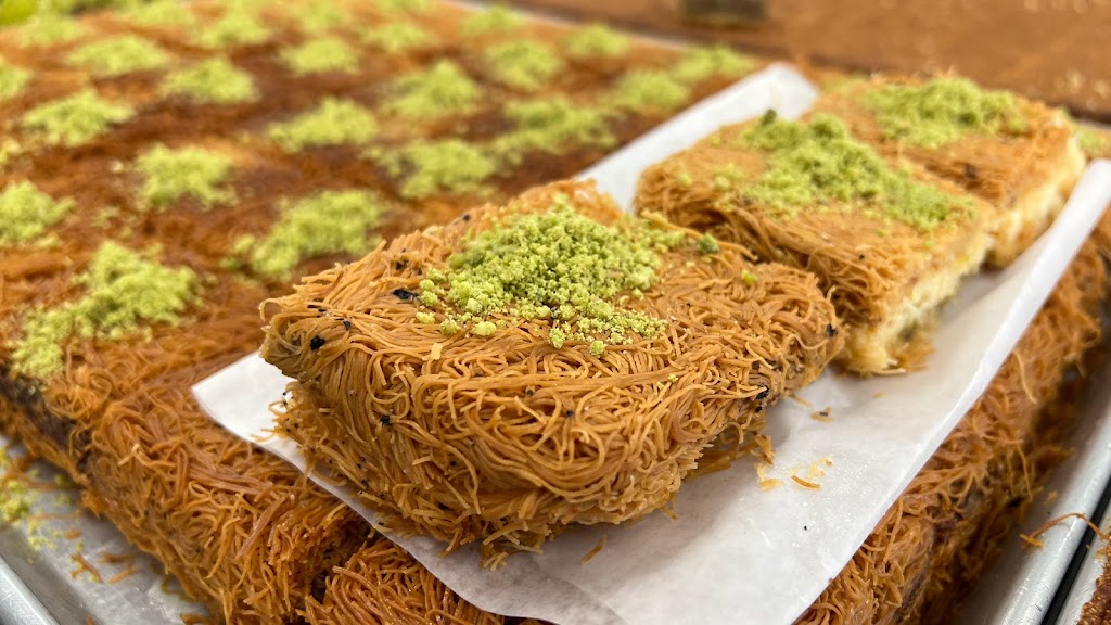 Pâtisserie Samadi et Fils | 5995 Boul Gouin O, Montréal, QC H4J 2P8, Canada | Phone: (514) 315-9572