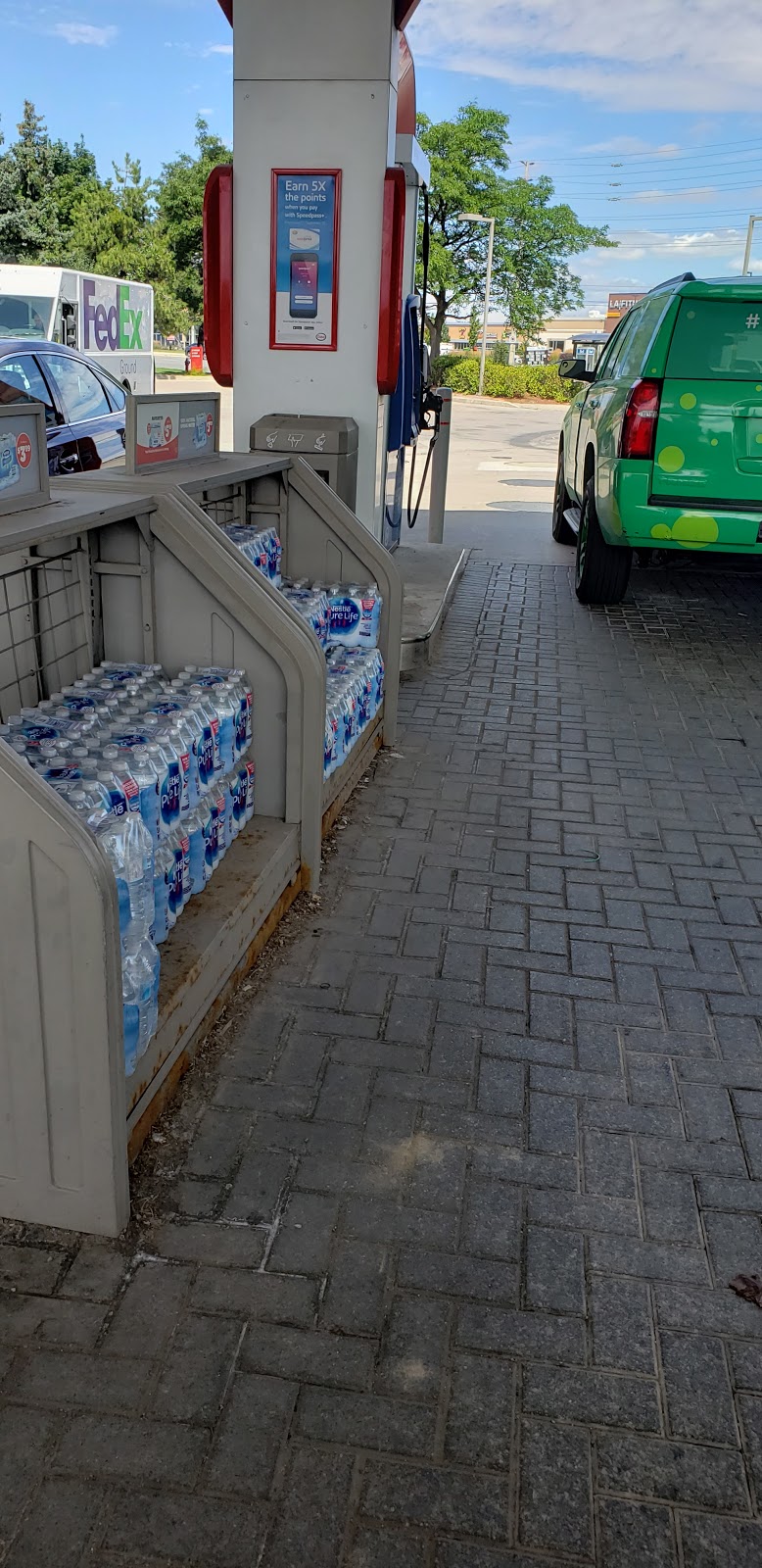 Esso | 5014 Dixie Rd, Mississauga, ON L4W 1C9, Canada | Phone: (905) 212-9417