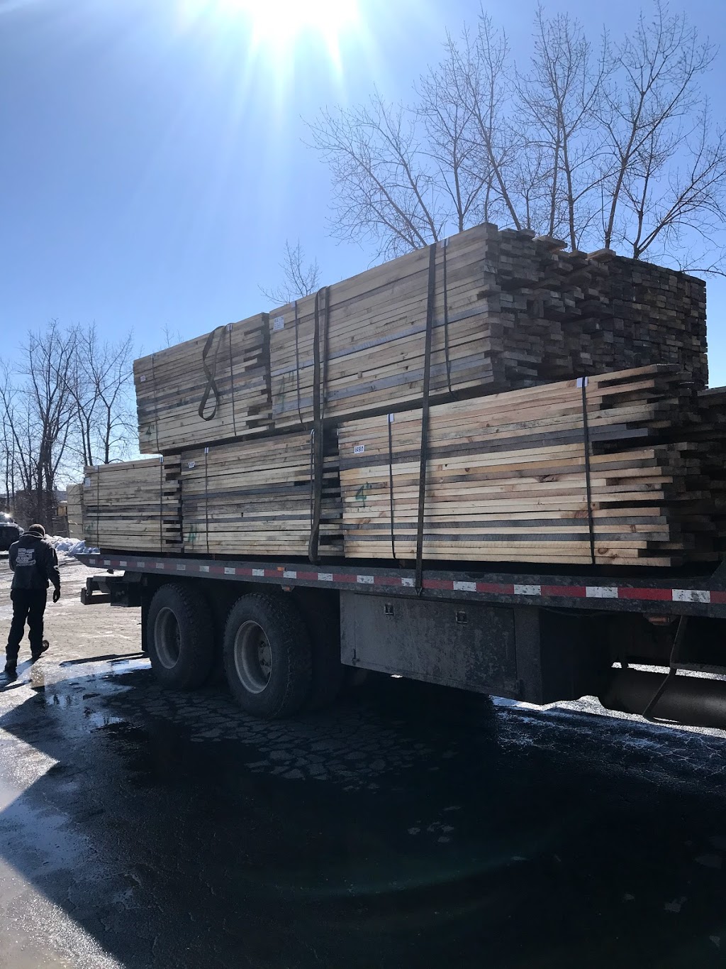 R/TVIP REMORQUAGE ET TRANSPORT | 4420 Chemin Bellerive, Carignan, QC J3L 3P9, Canada | Phone: (514) 781-9321