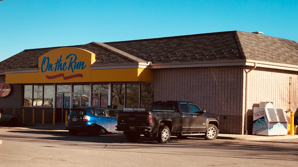 Esso | 10483 ON-7, Carleton Place, ON K7C 3P2, Canada | Phone: (613) 257-1728