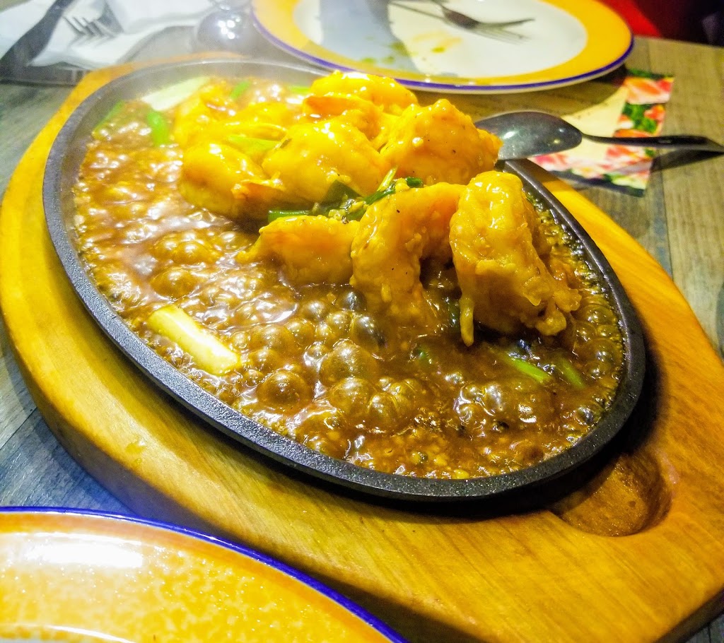 China Palace CourtneyPark | 80 Courtneypark Dr E k4, Mississauga, ON L5T 2Y3, Canada | Phone: (905) 696-8688