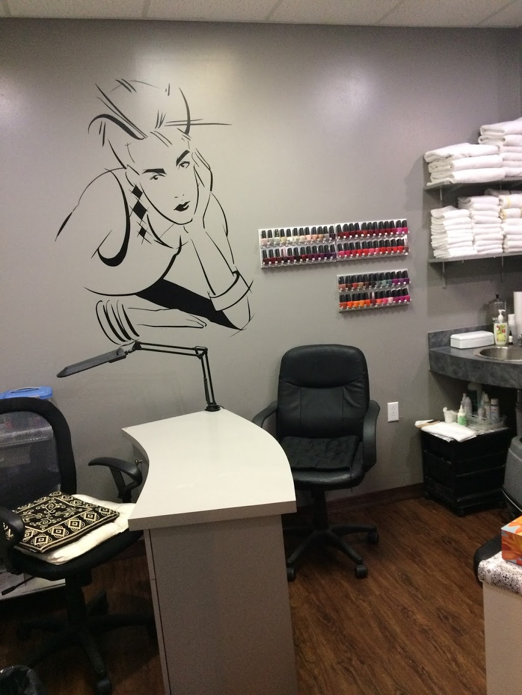 Martinos Hairstyling | 845 McGregor Street, Winnipeg, MB R2V 2H8, Canada | Phone: (204) 589-6327