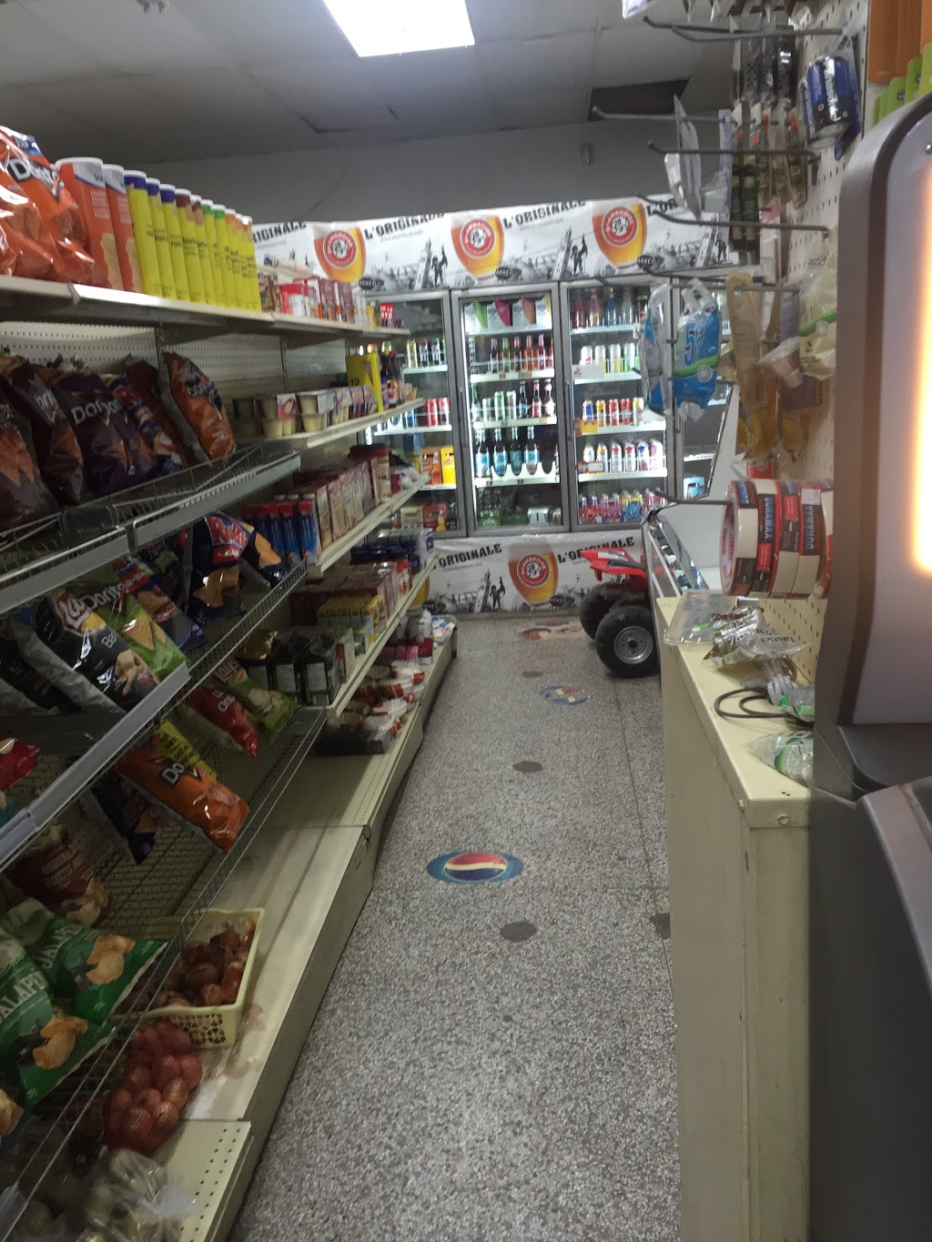super marche ontario | 2330 Rue Ontario E, Montréal, QC H2K 1W1, Canada | Phone: (514) 312-1517