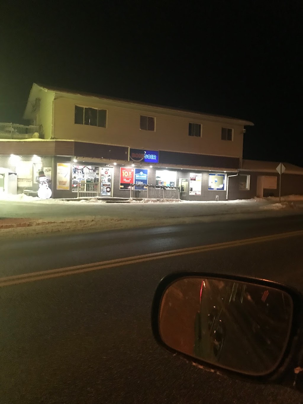 Shell | 1625 Bd des Ruisseaux, Mont-Laurier, QC J9L 0H6, Canada | Phone: (819) 440-4466