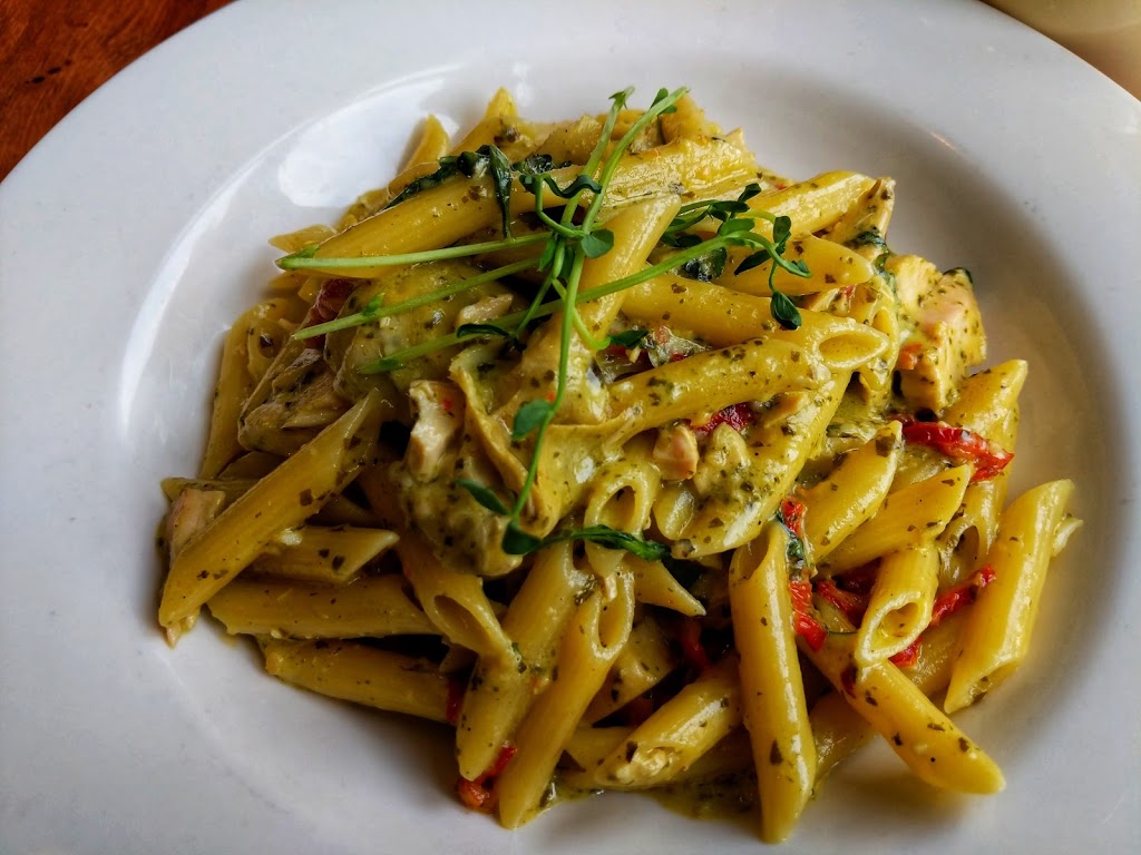 Azzurra Trattoria | 100 Pine St, Collingwood, ON L9Y 2P1, Canada | Phone: (705) 445-7771