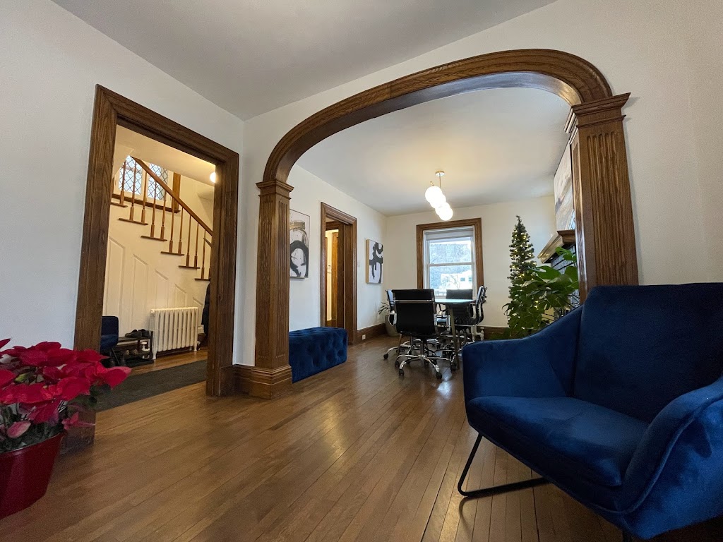 Avenue Immobilier et Hypothèque - Saint-Lambert | 384 Av Victoria, Saint-Lambert, QC J4P 2H8, Canada | Phone: (514) 605-8888