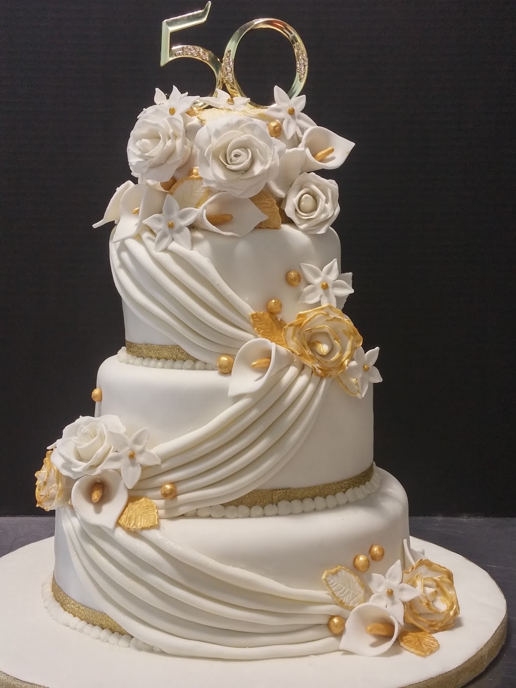 Double Frosted Bakery | 1133 Notre Dame Ave, Sudbury, ON P3A 2T7, Canada | Phone: (705) 566-2839