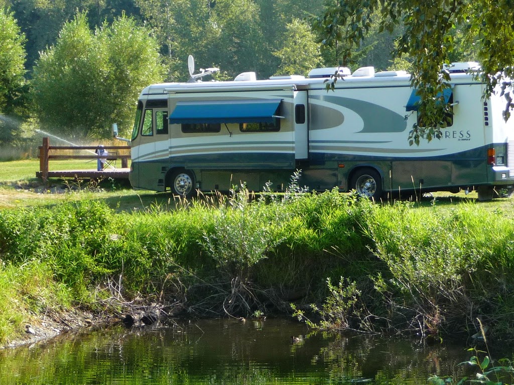Cherryville RV Golf and Roadhouse Cafe | 1361 BC-6, Cherryville, BC V0E 2G1, Canada | Phone: (250) 547-9660