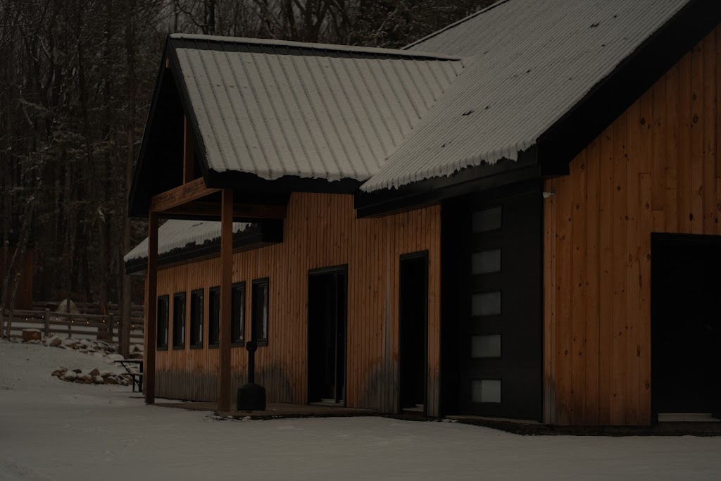 Domaine la belle et la bête | 1015 Côte St Ambroise, Saint-Lin - Laurentides, QC J5M 1H2, Canada | Phone: (514) 882-9303