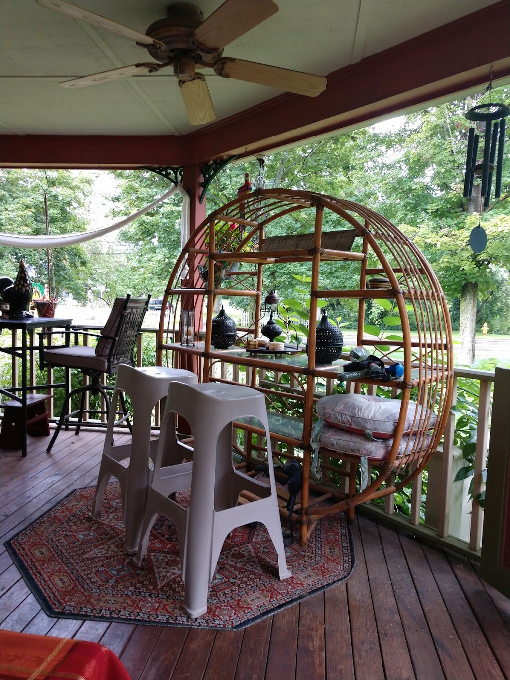 Oasis Bed & Breakfast | 619 E Main St, Springville, NY 14141, USA | Phone: (716) 592-0333