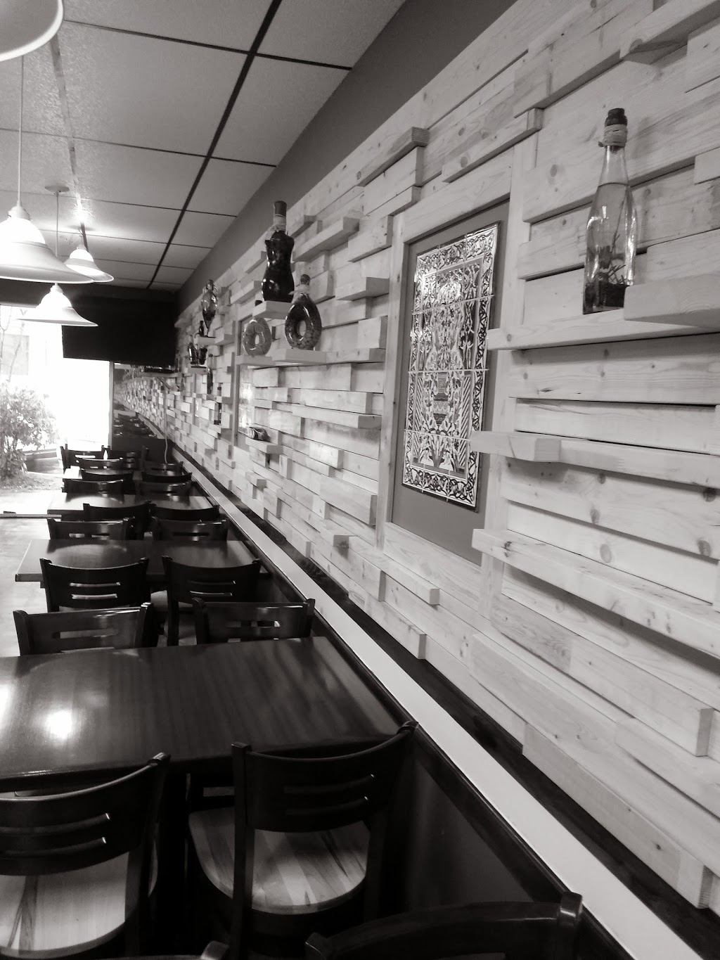 Pudgies Pizza | 6620 Royal Ave, West Vancouver, BC V7W 2B9, Canada | Phone: (604) 921-6866