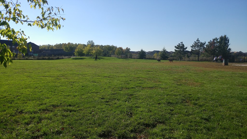Leash Free Milton | 230 Cedar Hedge Rd, Milton, ON L9T 6J4, Canada | Phone: (905) 875-3286