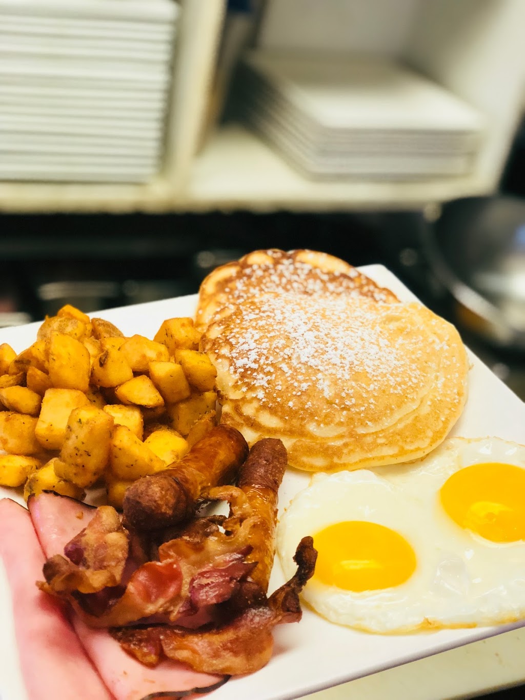 Cimona Cafe | 3791 Bayview St #210, Richmond, BC V7E 3B6, Canada | Phone: (604) 275-3753