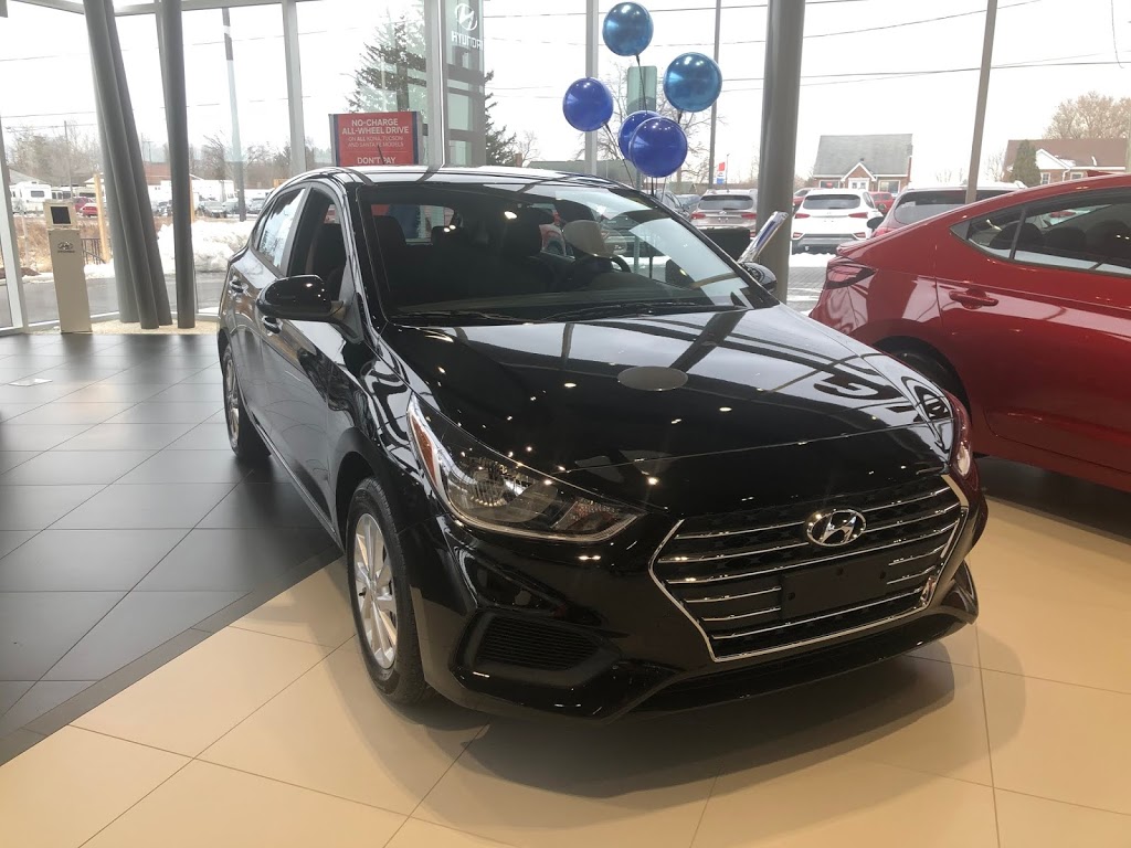 Londons Airport Hyundai | 2294 Dundas St, London, ON N5V 1R5, Canada | Phone: (519) 452-3443