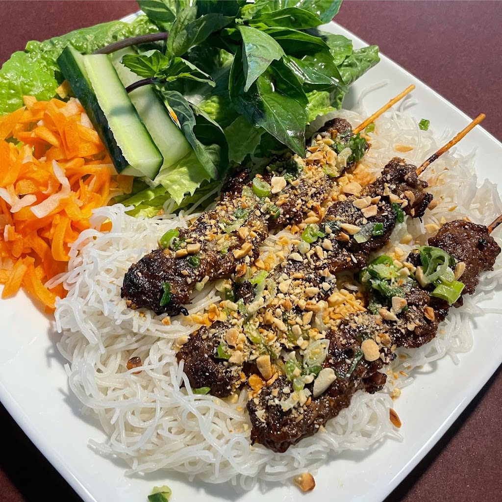 Pho 99 | 7 Crowfoot Rise NW, Calgary, AB T3G 4P5, Canada | Phone: (403) 457-7899