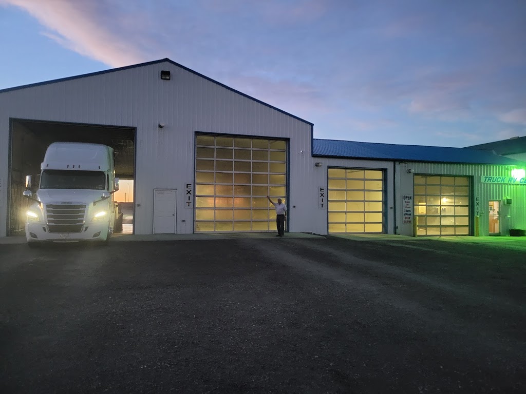Truck RV Carwash | 209 8 Ave NW, Milk River, AB T0K 1M0, Canada | Phone: (403) 647-3900