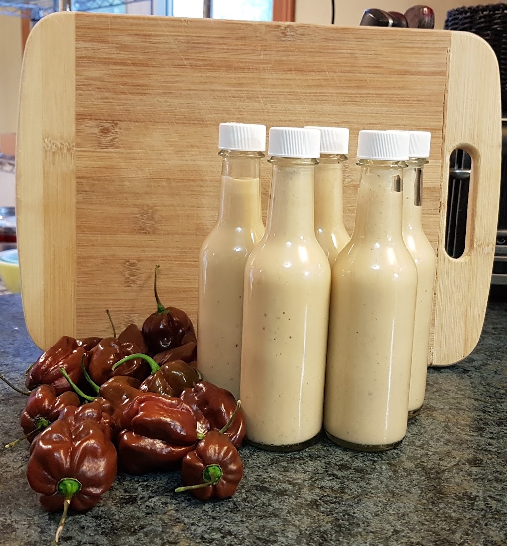 Sixs Kitchen | 18 Highpark Crescent, Gloucester, ON K1B 3G8, Canada | Phone: (613) 884-9689