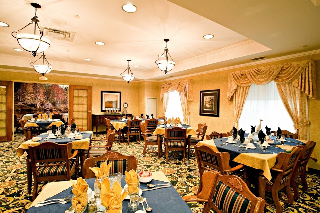 Bayfield House Retirement Lodge Inc | 5 Beck Blvd, Penetanguishene, ON L9M 1C1, Canada | Phone: (705) 549-9259