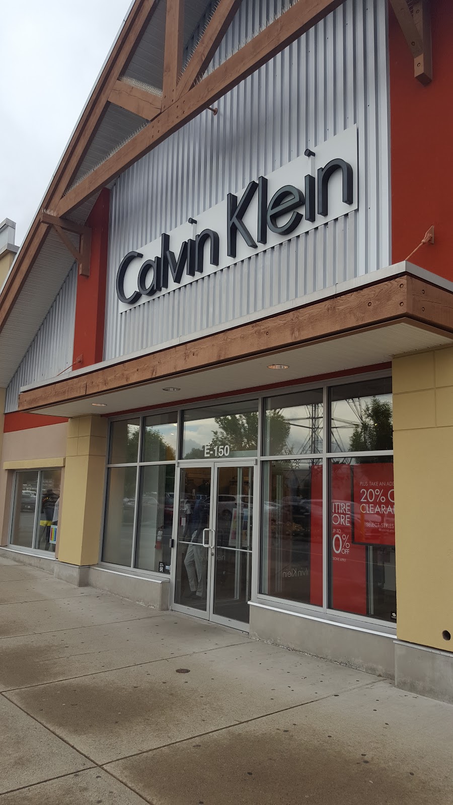 Calvin Klein | 805 Boyd St, New Westminster, BC V3M 5X2, Canada | Phone: (604) 520-1077