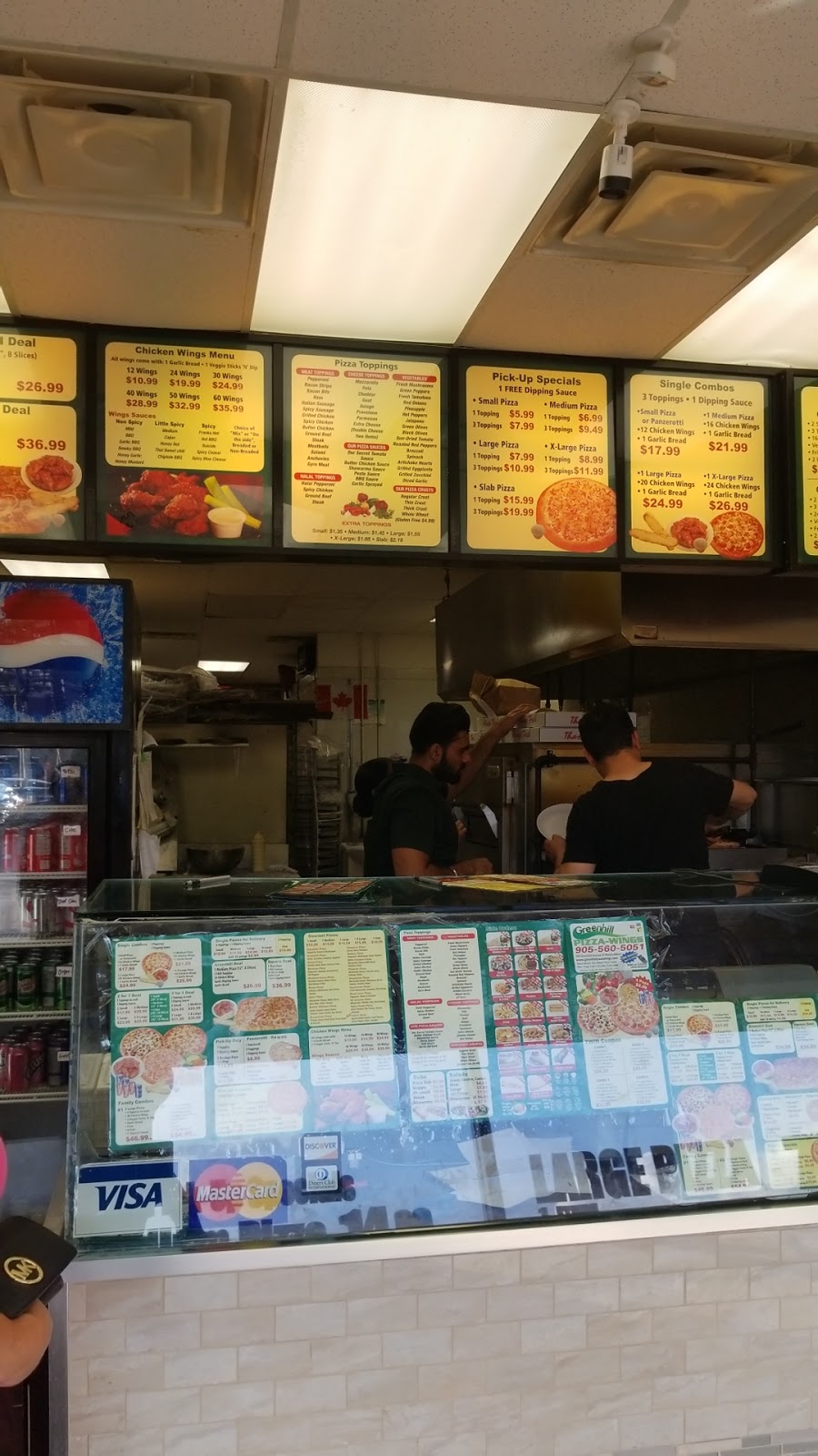 Greenhill Pizza and Wings | 399 Greenhill Ave, Hamilton, ON L8K 6N5, Canada | Phone: (905) 560-5051