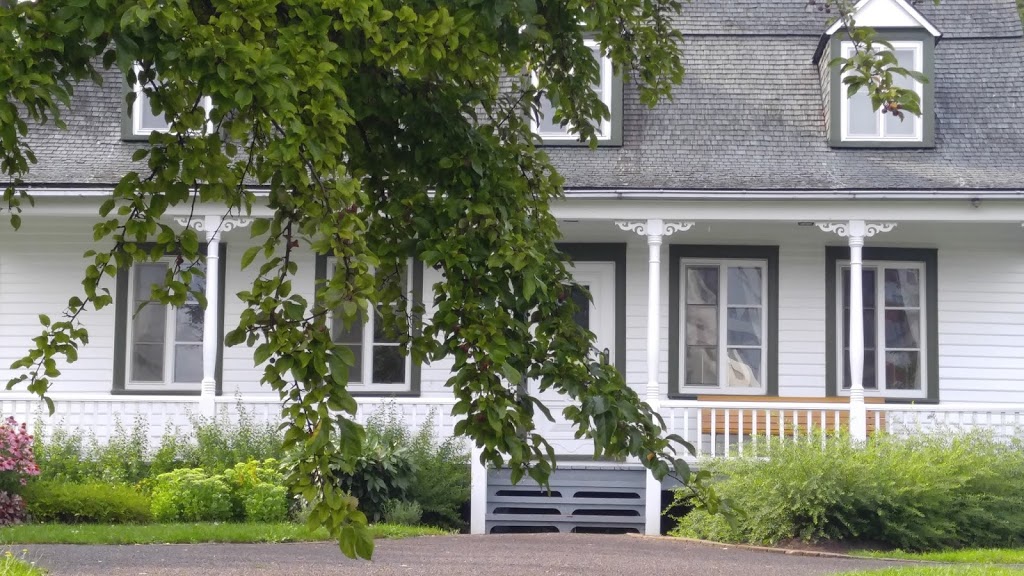 Maison Dorion-Coulombe | 332 Rue Domagaya, Québec, QC G1L 5B1, Canada | Phone: (418) 691-4710
