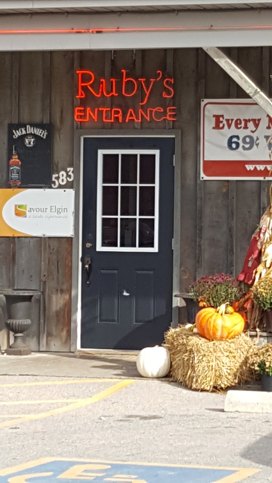 Rubys Cookhouse | 583 John St N, Aylmer, ON N5H 2B6, Canada | Phone: (519) 773-8786