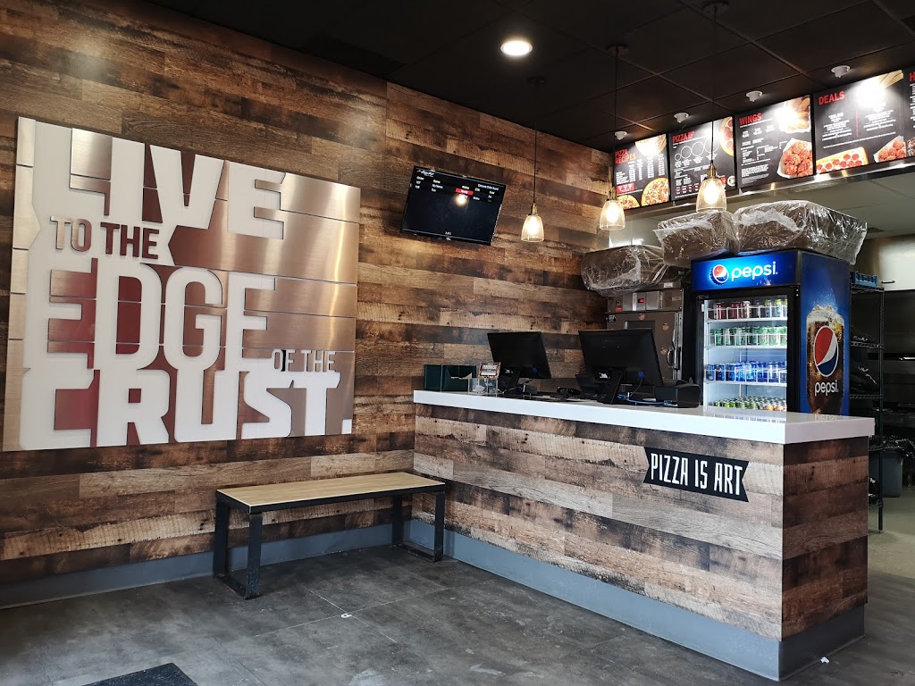 Pizza Hut | 526 Montreal Rd, Vanier, ON K1K 0T9, Canada | Phone: (613) 714-4460