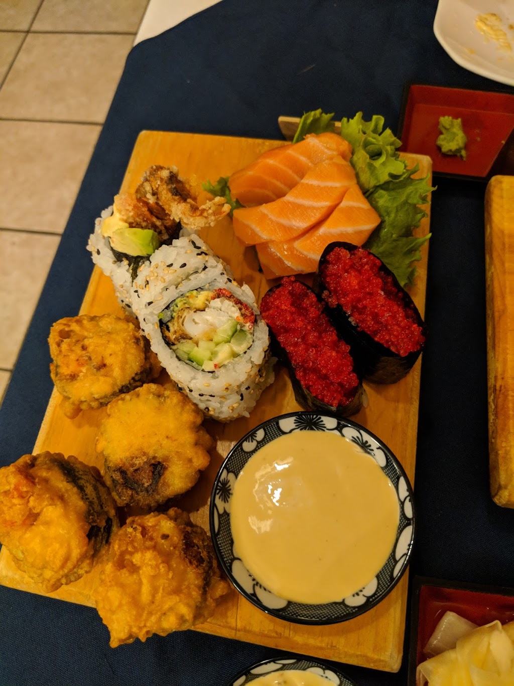 Sasa Sushi | 71 Chemin Saint-François-Xavier, Candiac, QC J5R 4V4, Canada | Phone: (450) 632-0559