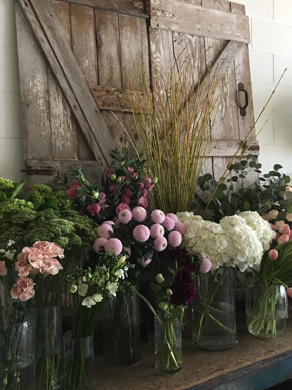 Flowers & Company | 1446 Johnston Rd, White Rock, BC V4B 3Z5, Canada | Phone: (604) 531-0015