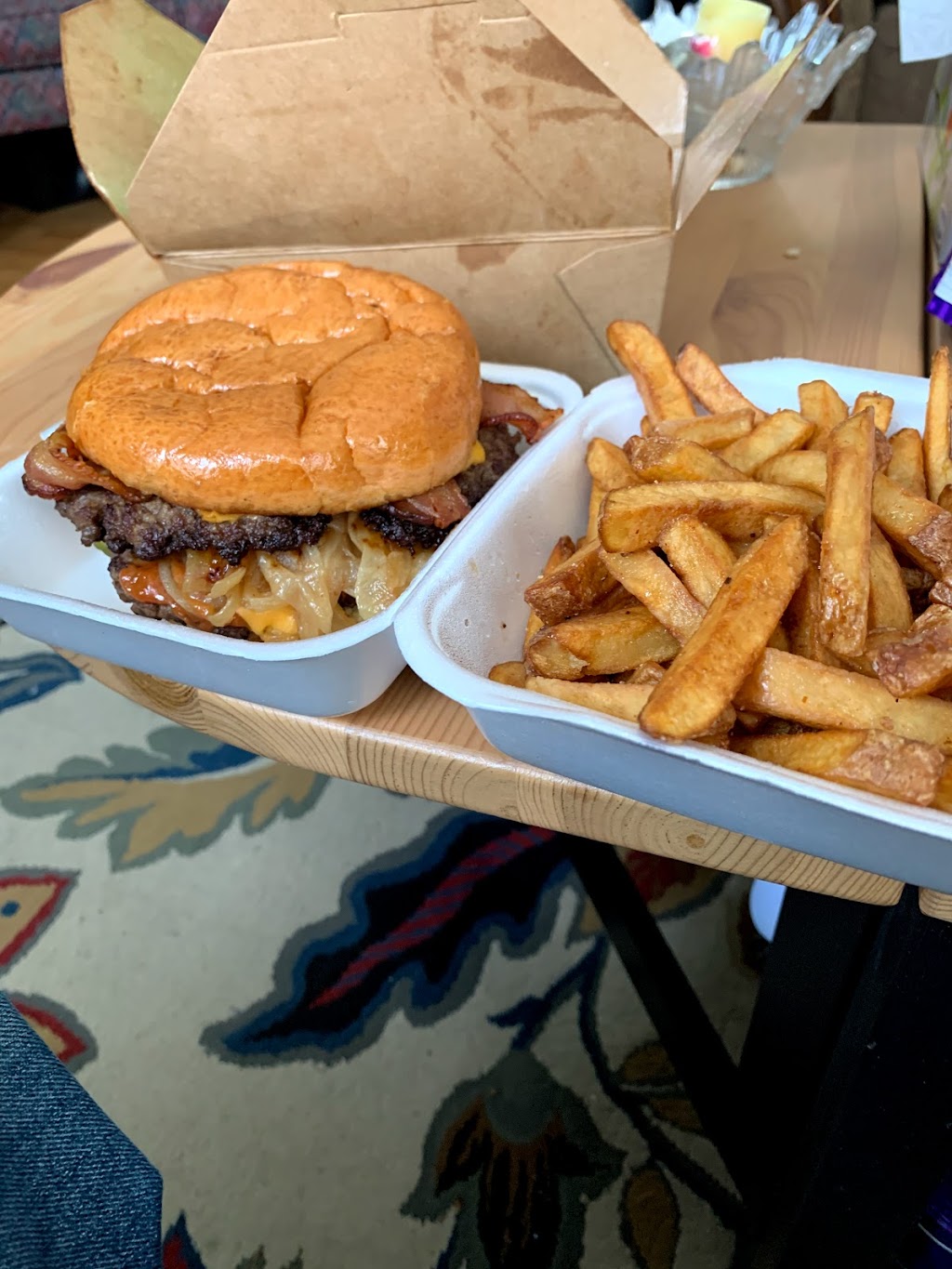 Willy Dogs | 425 Woodlawn St, Winnipeg, MB R3J 2J3, Canada | Phone: (431) 997-9455