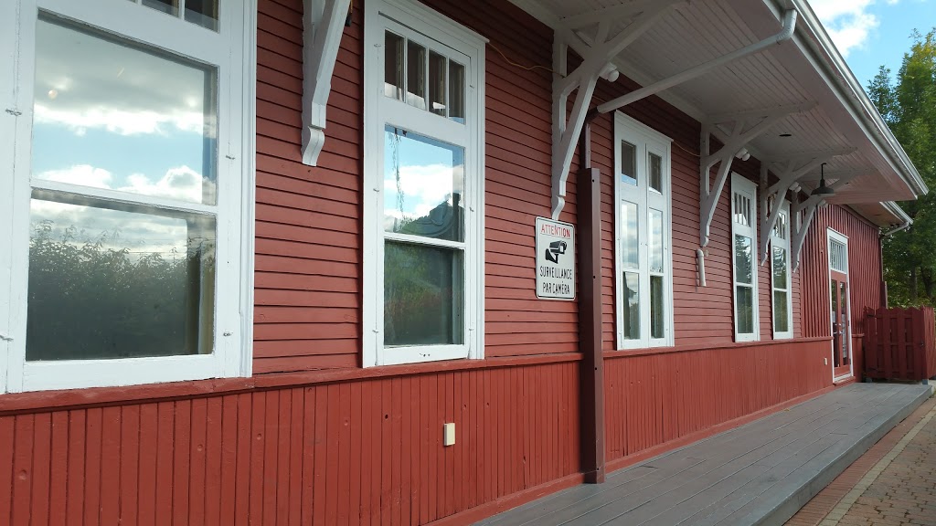 Warwicks Fire Station | Warwick, QC J0A 1M0, Canada