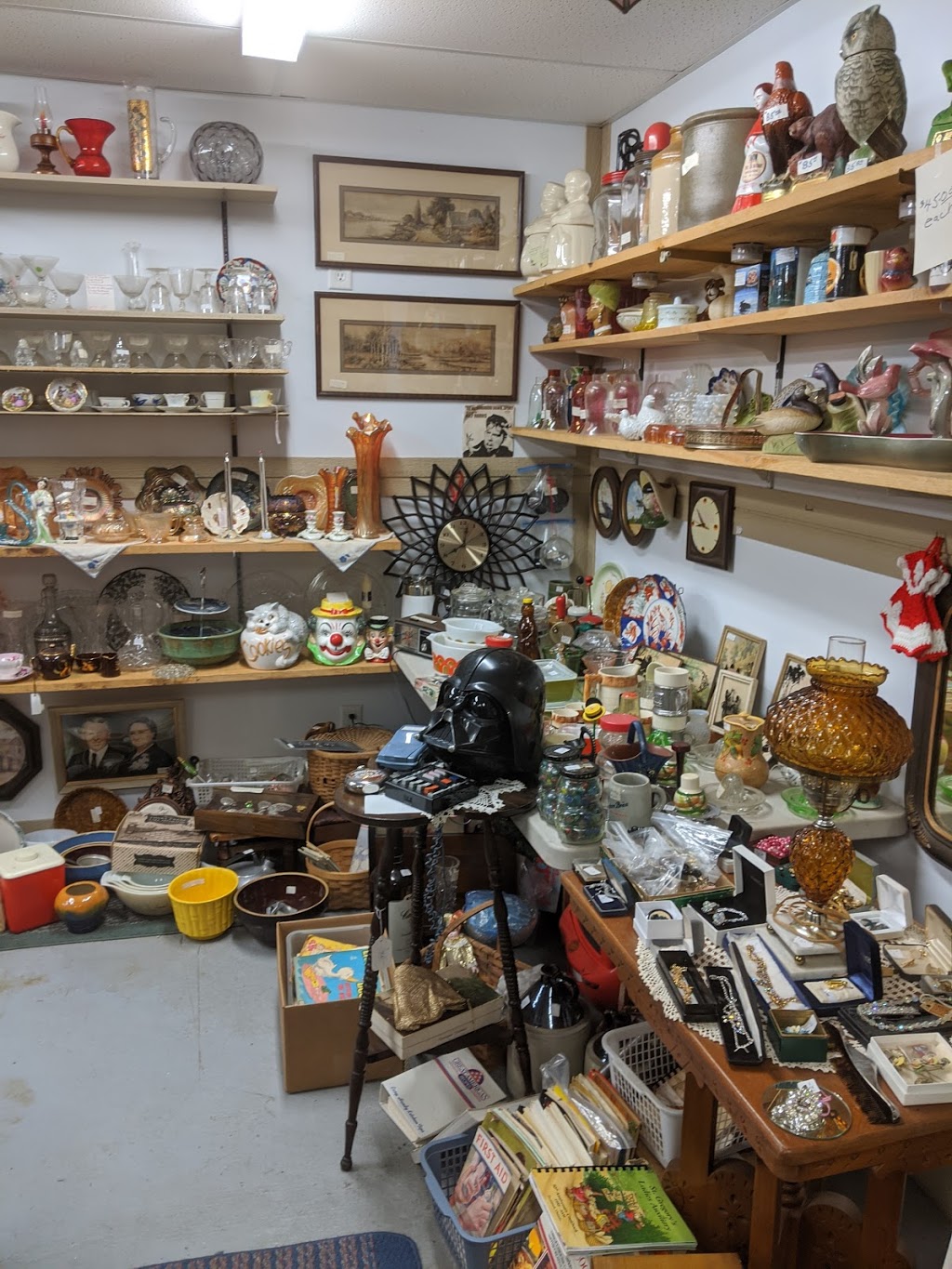 Shelkim Antiques | 9487 County Rd 42, Maidstone, ON N0R 1K0, Canada | Phone: (519) 735-3338